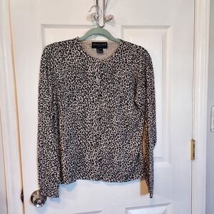AUGUST SILK Cheetah Print 100% Silk Knit Long Sleeve Cardigan M Sil/Gray…
